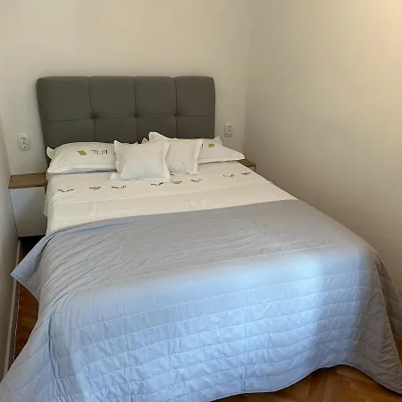Daire Nino Makarska-besplatan Parking
